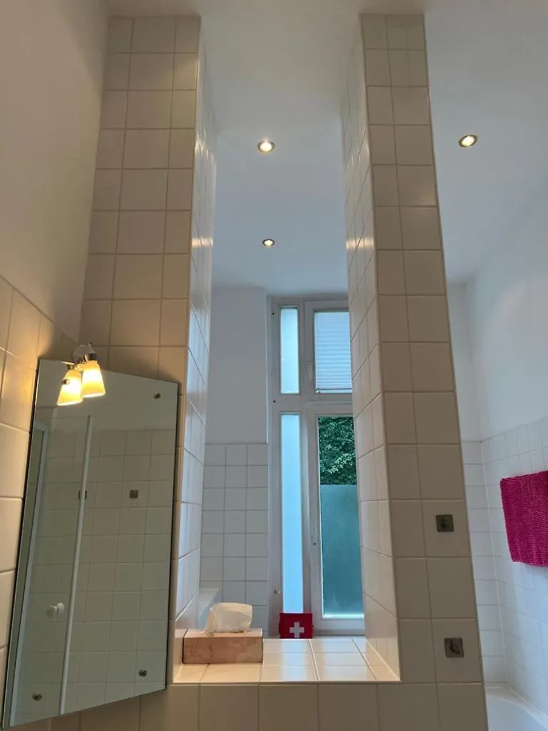 Schoenes Privatzimmer In Charlottenburg Berlin
