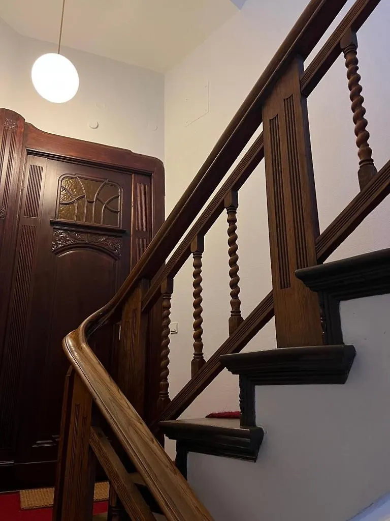 Schoenes Privatzimmer In Charlottenburg Berlin 0*,